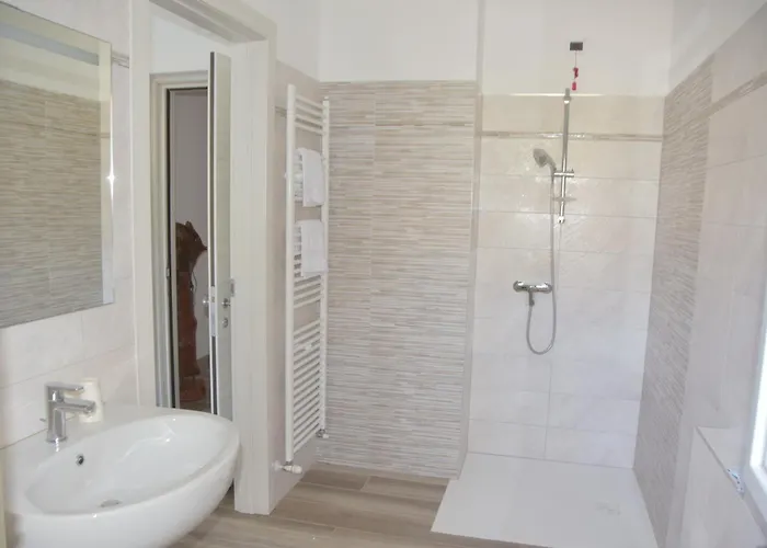 Casa Beuzer Pensjonat 3*